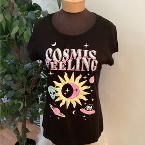 Wound Up short sleeve graphic tee Cosmic Feelings Woman’s Juniors XXL